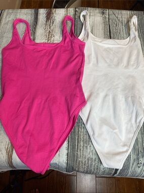 2 OQQ Pack Ribbed One Piece Bodysuits Pink & Cream XL Stretchy